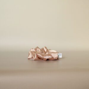Scrunchies de satén - Rosa Viejo