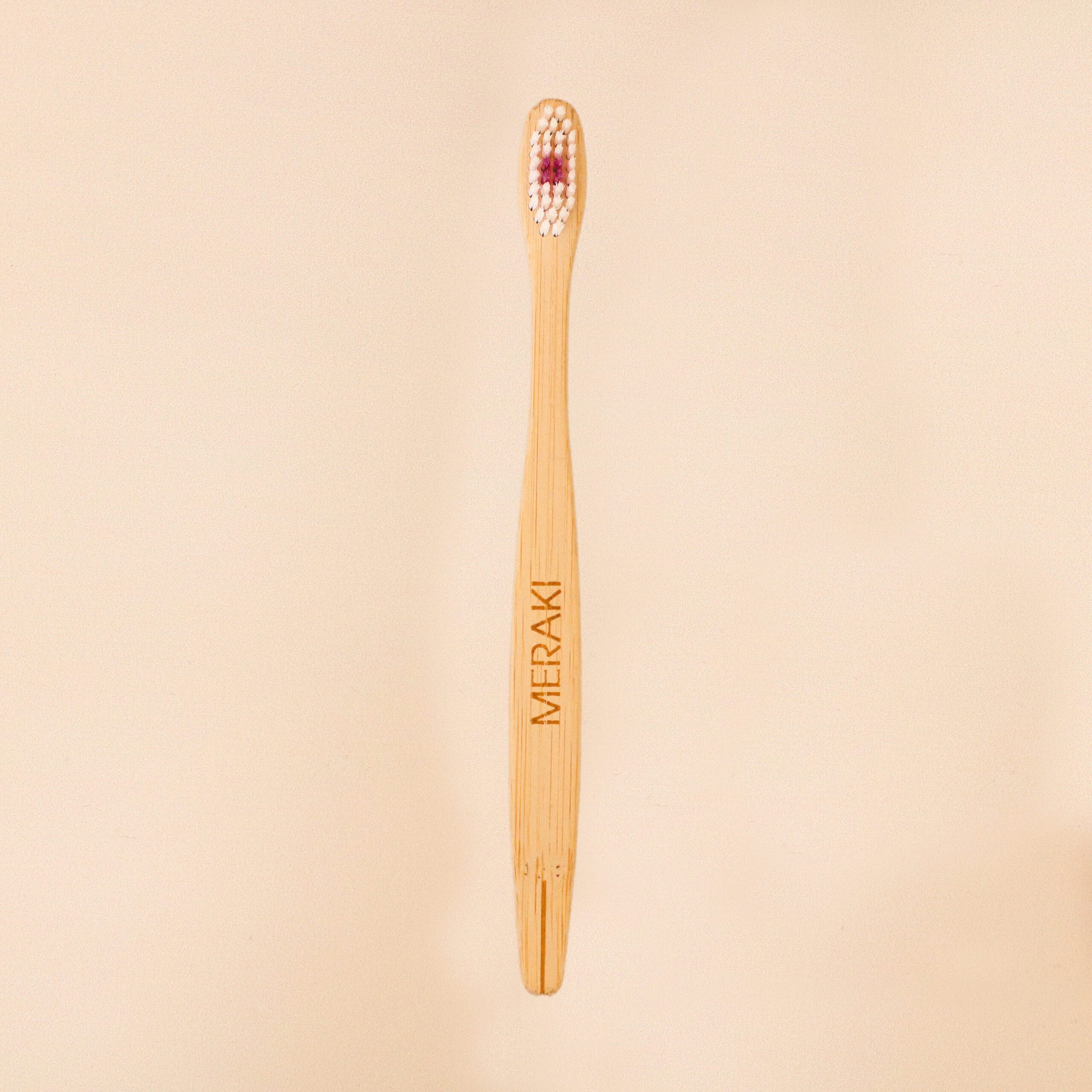 Cepillo MERAKI Medio